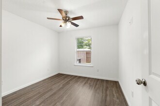 34 Pine St in Ludowici, GA - Building Photo - Building Photo