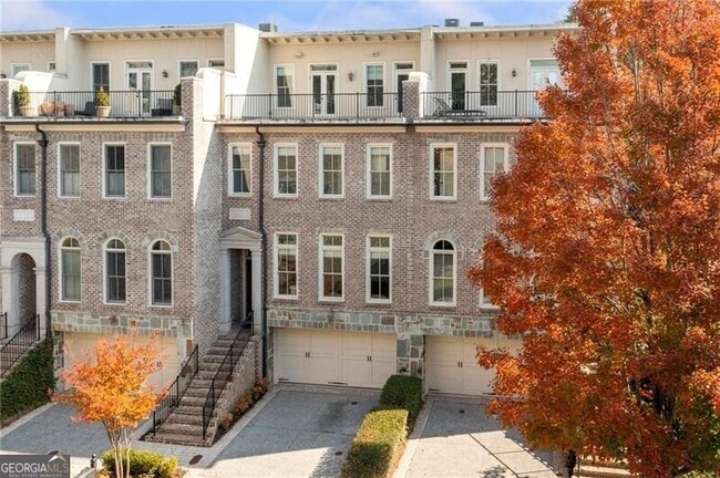 property at 58 Sheridan Dr NE