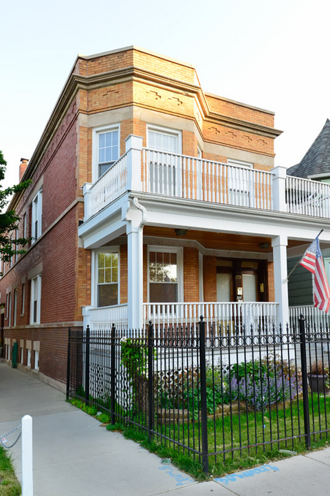 2519 W Montrose in Chicago, IL - Building Photo