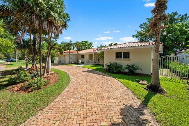 property at 5211 Granada Blvd