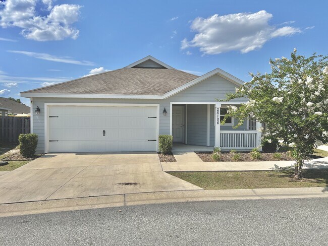 25106 SW 7th Ln in Newberry, FL - Building Photo - Building Photo