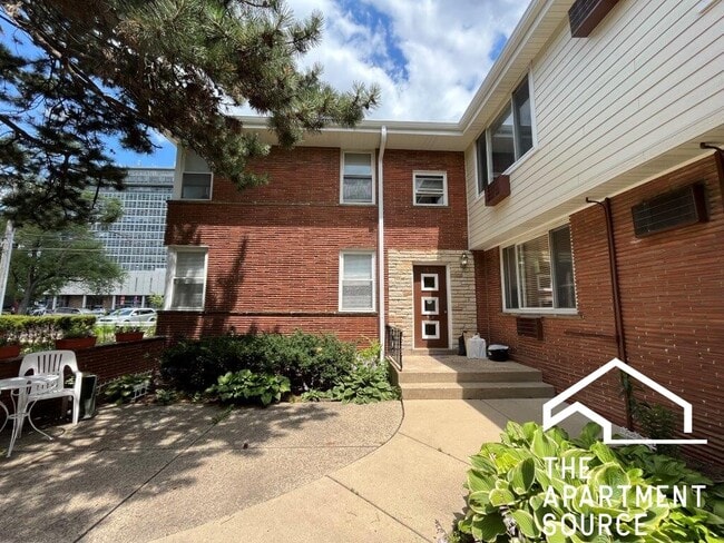 1535 Bonnie Brae Pl, Unit 5