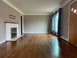 743 Lander Rd in Highland Heights, OH - Building Photo - Building Photo