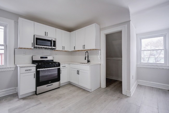 5 Baldwin Ave in Newark, NJ - Building Photo - Building Photo