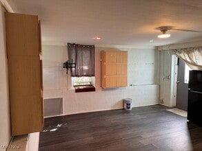 29526 Euclid Ave in Wickliffe, OH - Building Photo - Building Photo