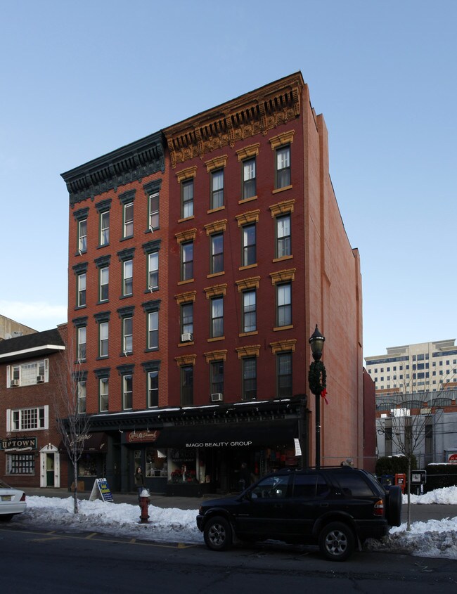 113 Washington St in Hoboken, NJ - Foto de edificio - Building Photo
