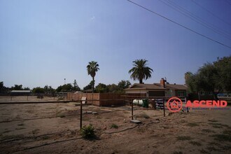 701 Pinto St in Bakersfield, CA - Building Photo - Building Photo