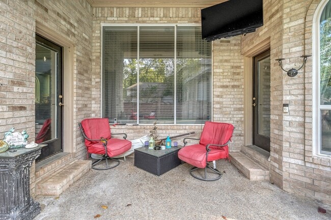 property at 192 Monterrey Rd W