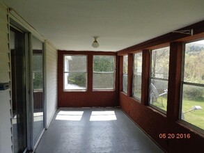 110 Hoag Cross Rd, Unit APT #1 in Delhi, NY - Building Photo - Building Photo