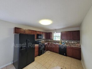 2013 Paris Rd in Knoxville, TN - Building Photo - Building Photo