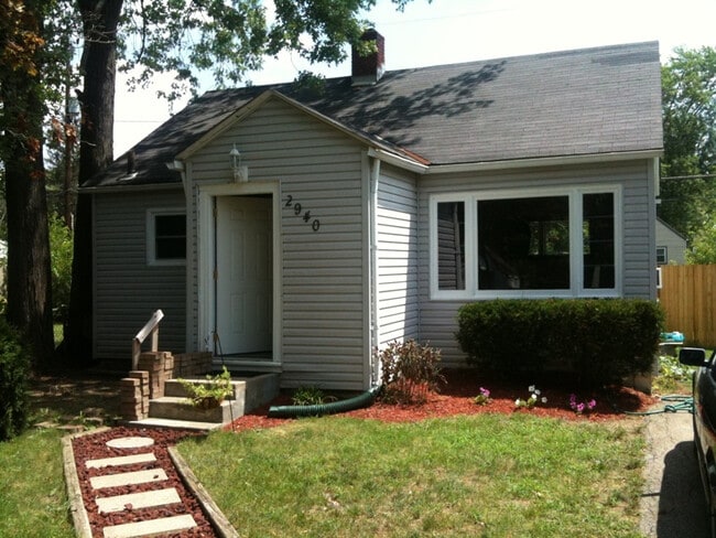 property at 2940 Hiawatha St