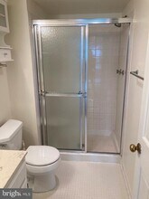 7640 Tremayne Pl-Unit -203 in McLean, VA - Building Photo - Building Photo