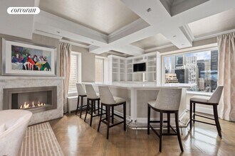 502 Park Ave in New York, NY - Building Photo - Building Photo
