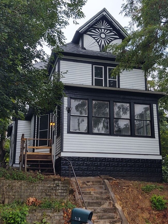 property at 1015 14th St