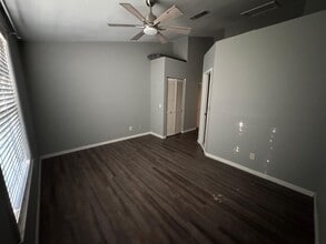 11309 Stratton Park Dr in Temple Terrace, FL - Building Photo - Building Photo