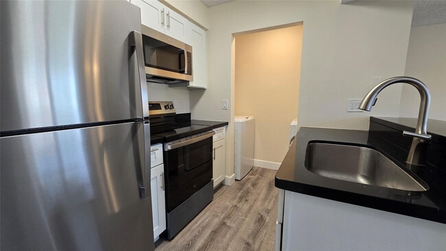 1259 SW 46th Ave in Pompano Beach, FL - Building Photo - Building Photo