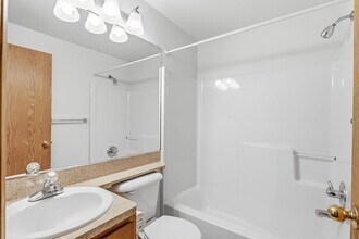 4906 SE Holgate Blvd in Portland, OR - Building Photo - Building Photo