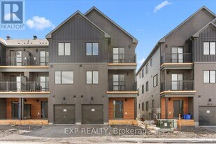 1008 Elixir Pl in Ottawa, ON - Building Photo