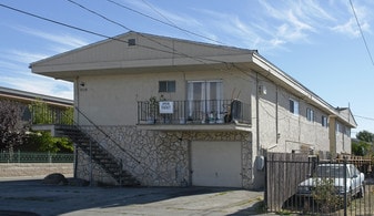 1828 Powell St in San Pablo, CA - Building Photo
