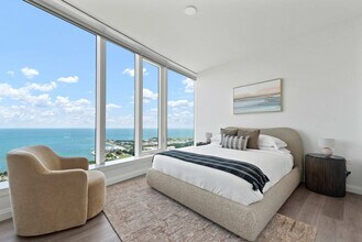 1006 S Michigan Ave in Chicago, IL - Building Photo - Building Photo