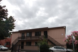 10550 Topanga Dr Apartments