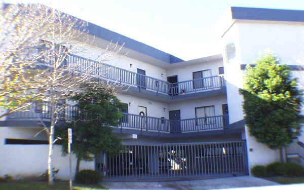 1501 N Edison Blvd in Burbank, CA - Building Photo - Building Photo