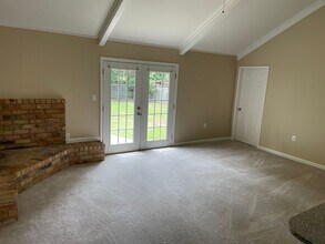 4013 Swim Club Ln in Shreveport, LA - Building Photo - Building Photo