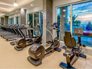 440 NE 34th St in Miami, FL - Building Photo - Building Photo