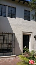10840 Lindbrook Dr in Los Angeles, CA - Building Photo - Building Photo