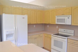 2345 SW 131st Ave in Miramar, FL - Building Photo - Building Photo