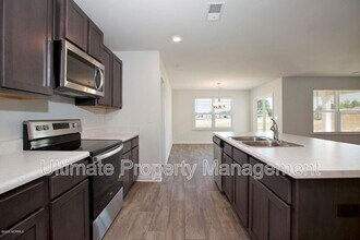 585 Draymore Dr NE in Leland, NC - Building Photo - Building Photo