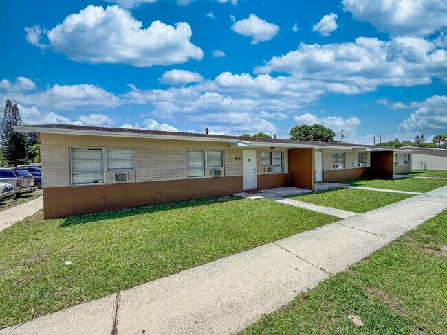 property at 703 N 25th St