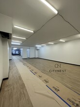 694 Tenth Ave in New York, NY - Building Photo - Building Photo