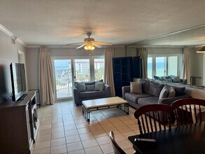 895 Santa Rosa Blvd in Fort Walton Beach, FL - Building Photo - Building Photo