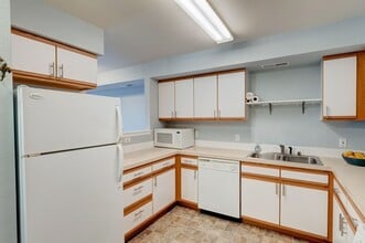 30875 State Rte 20 in Oak Harbor, WA - Building Photo - Building Photo