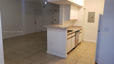 11631 SW 2nd St in Pembroke Pines, FL - Building Photo - Building Photo