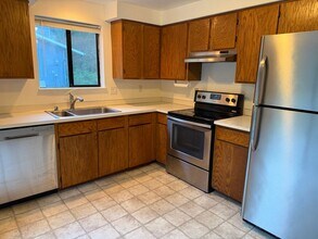 4196 Winns Hollow Ln in Clinton, WA - Building Photo - Building Photo