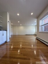 310 Tappan St, Unit 1 in Brookline, MA - Building Photo - Building Photo