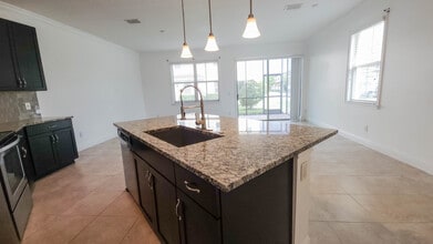 14083 Tarvin St in Orlando, FL - Foto de edificio - Building Photo