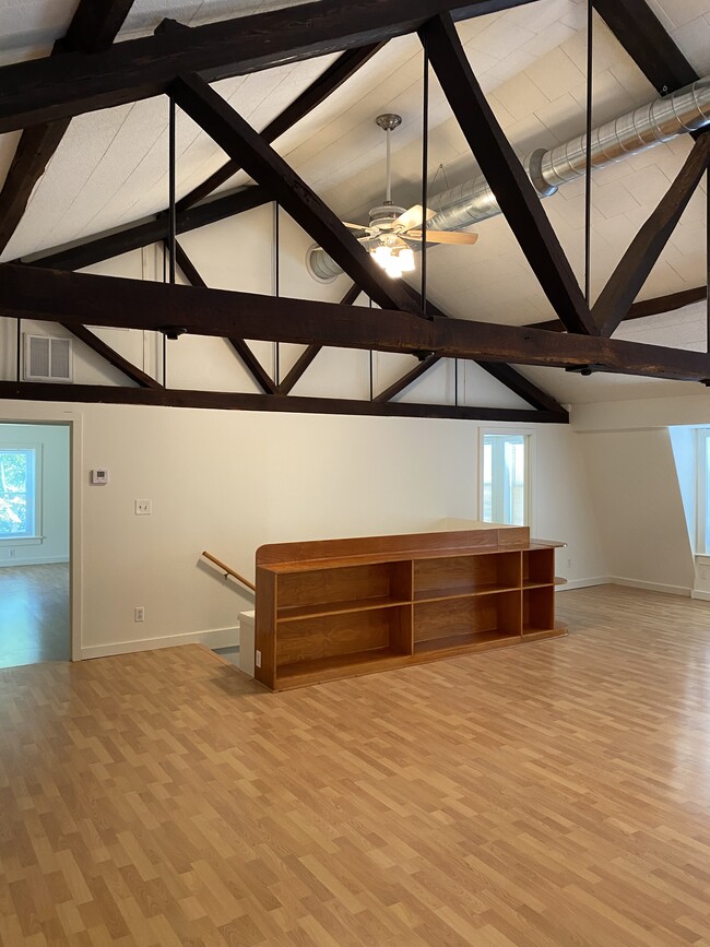 114 S 6th St, Unit Apt. A in Emmaus, PA - Building Photo - Building Photo