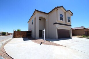 3900 Loma Cortez Dr in El Paso, TX - Building Photo