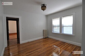 202 Calumet St, Unit 1 in Boston, MA - Building Photo - Building Photo