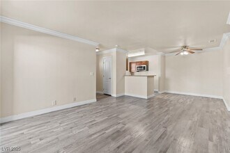 4050 Pacific Harbors Dr, Unit 230 in Las Vegas, NV - Building Photo - Building Photo
