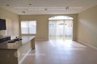 3728 SW 50th Ct in Fort Lauderdale, FL - Building Photo - Building Photo