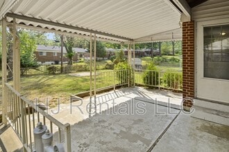 1738 Bradshaw Dr in St. Louis, MO - Building Photo - Building Photo