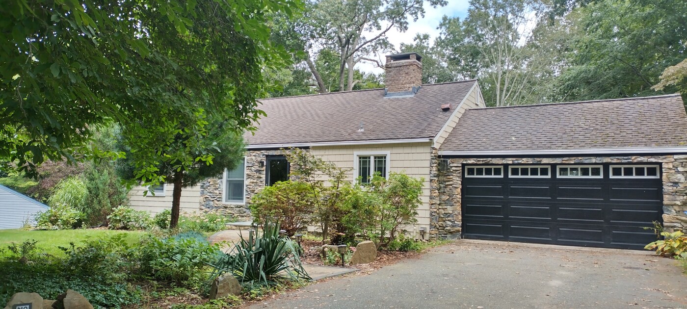 5 Bates Ln in Chester, CT - Building Photo