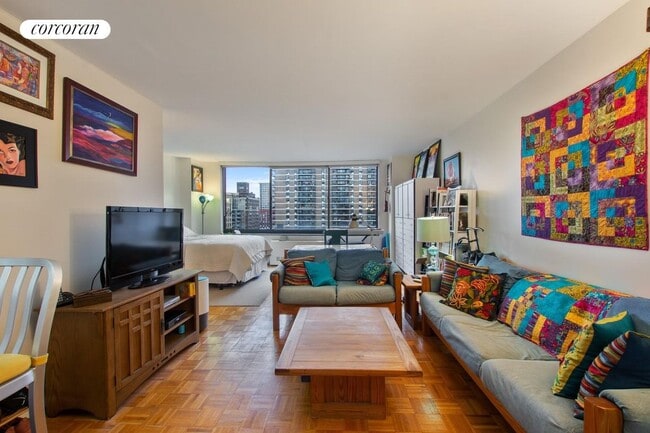 215 W 95th St in New York, NY - Building Photo - Building Photo