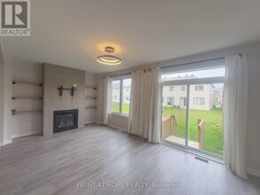 693 Rouncey Rd in Ottawa, ON - Building Photo - Building Photo