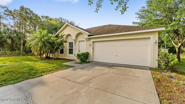 494 Paigo St SE in Palm Bay, FL - Building Photo - Building Photo