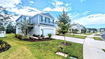 5429 Spanish Moss Cv in Bradenton, FL - Building Photo